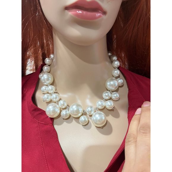 Big White pearl choker , white bead , chunky big white pearl off white shiny - Picture 7 of 9
